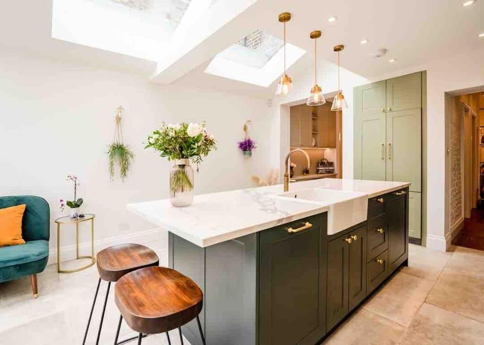 Whole House, Ensuite & Garden, 3 Bedrooms * Londra