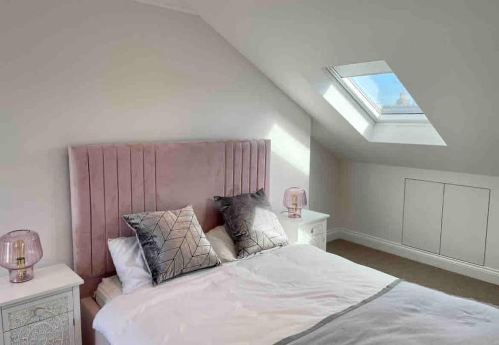 Whole House, Ensuite & Garden, 3 Bedrooms Londra